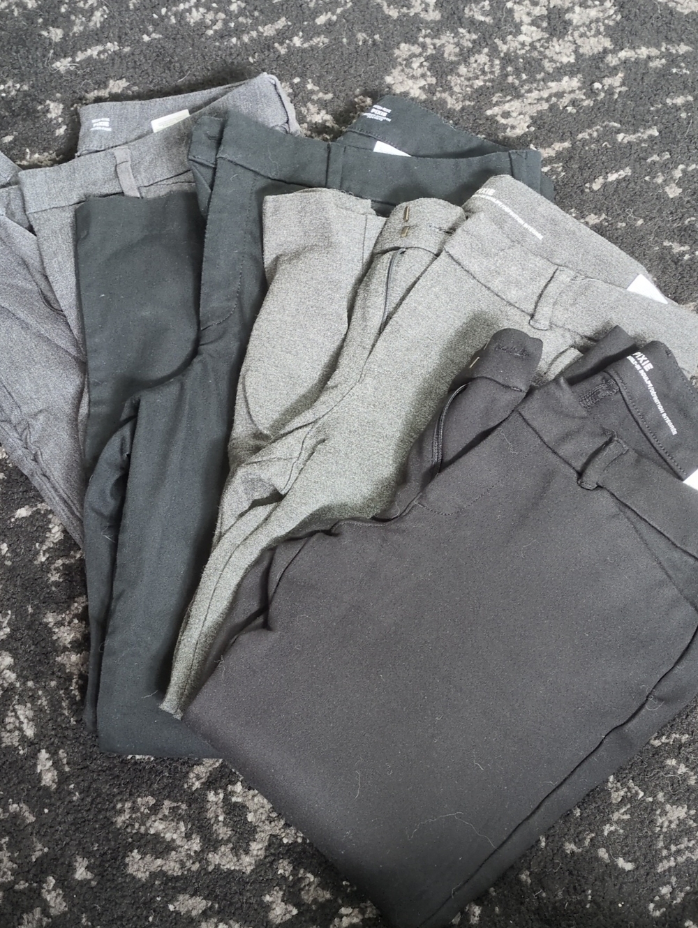 Old Navy Women's High Rise pixie Trousers in Black and Gray Mix